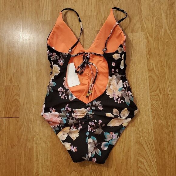 Becca First Date Printed Shirred One-Piece - NEW - Picture 6 of 9